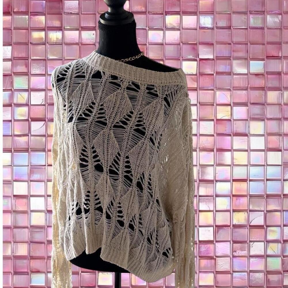 Cream knit sweater with openwork